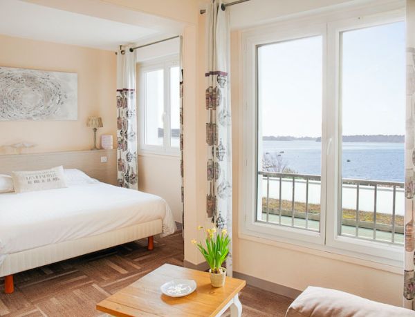 Séjour en suite vue mer
